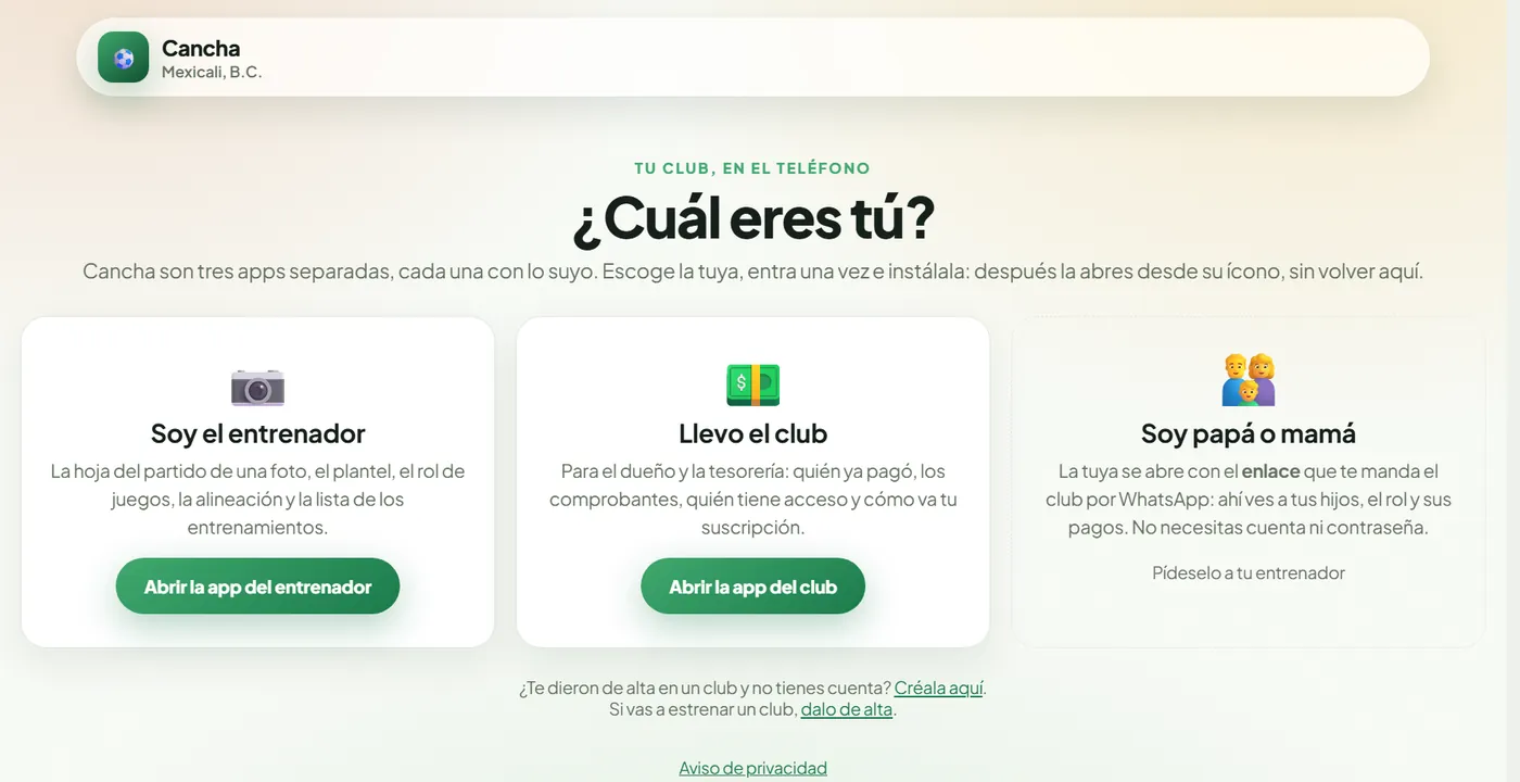 La página principal: tres tarjetas para escoger app — el entrenador, el club y la familia